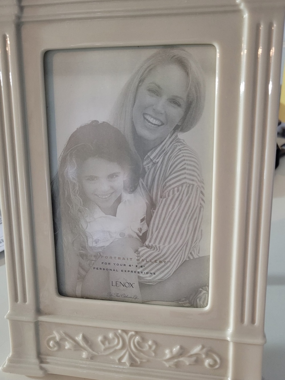 Lenox Cream Glossy Ceramic Picture Frame with Embossed Scroll Detail 4x6